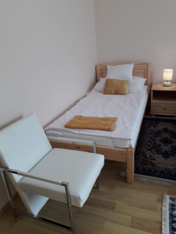 Golden Apartman Appartement Tiszafüred Buitenkant foto